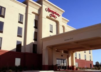 Exterior of Hampton Inn Greenville