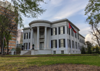 exterior of governors mansion in the afternoon 