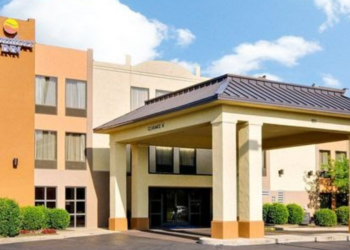 Exterior Comfort Inn and Suites