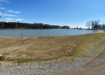 Dam Area Central during the day