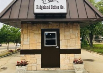 Ridgeland Coffee co exterior